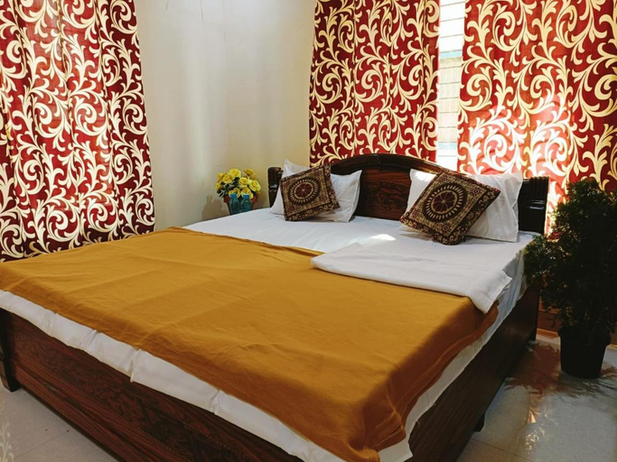 Bedroom 2, Diamond Cottage Homestay, Raigarh