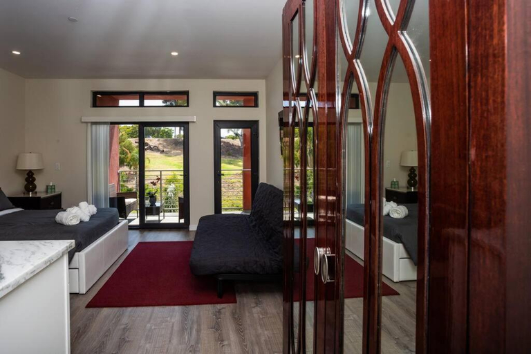 Others 3, Steps to Balboa Park- Brand New Apt - Cozy Studio, San Diego