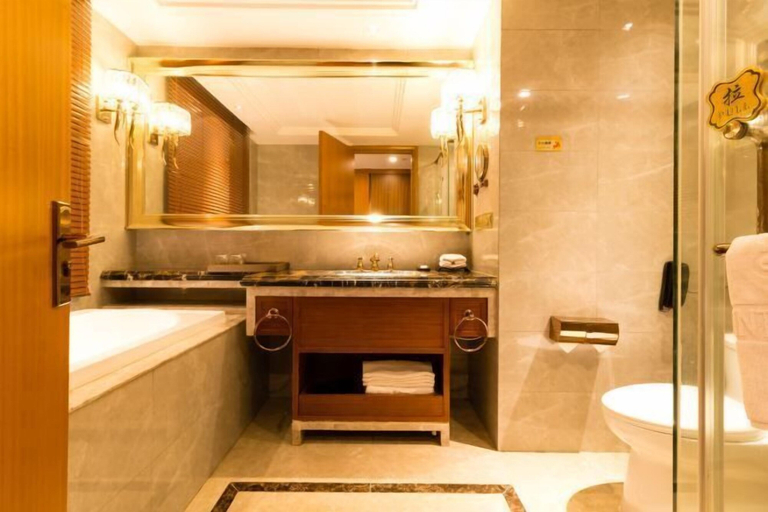 Bathroom 3, Fuxin International Hotel, Shangrao