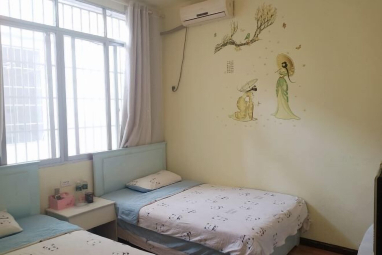 Bedroom 5, Music & Stories Youth Hostel, Qiannan Buyei and Miao