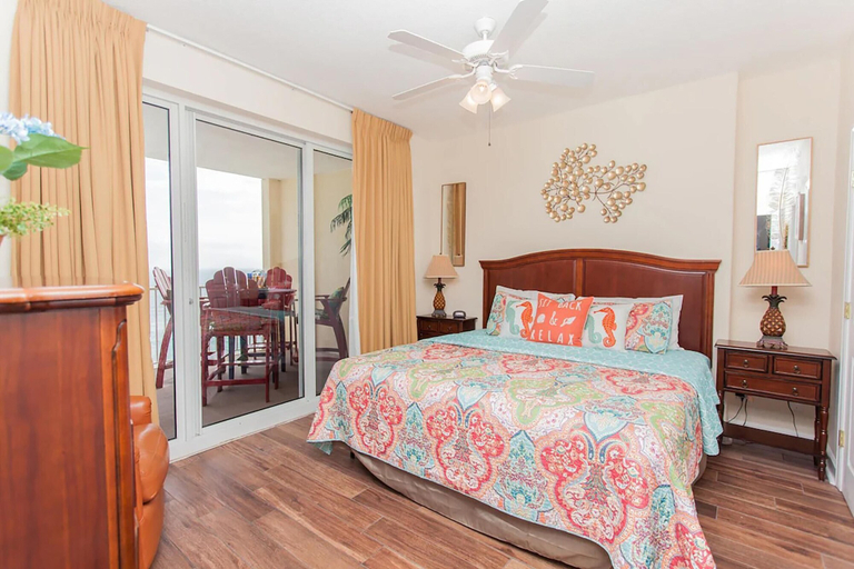 Others 1, Ocean Reef 1204, Bay