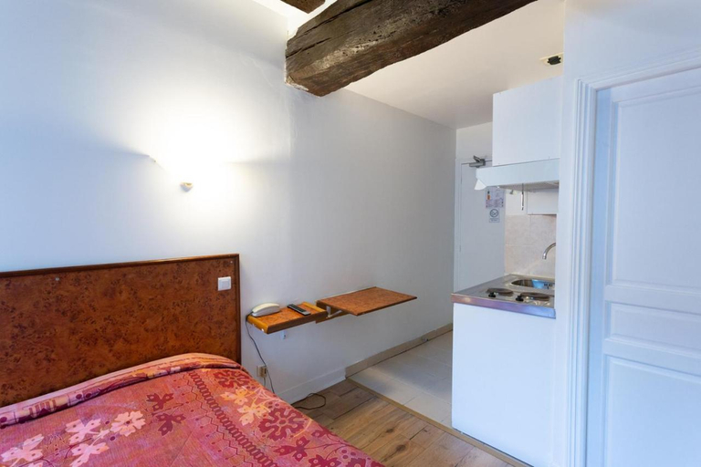 Bedroom 2, Residence de Bourgogne, Paris