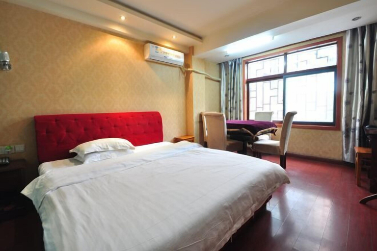 Bedroom 3, Chaohu Jiangnan Hotel, Chaohu