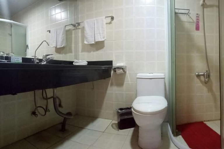 Bathroom 4, Jing Chuan Hotel, Xuancheng