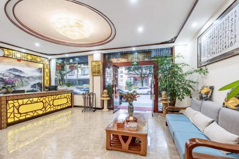 Others 5, Jiaxin Hotel, Honghe Hani and Yi