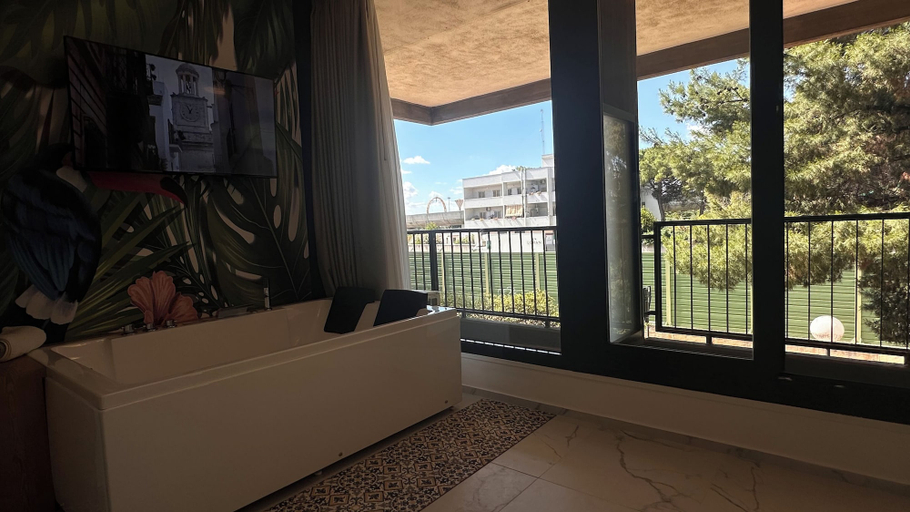 Others 5, Puglia Promenade Apartment 5, Bari