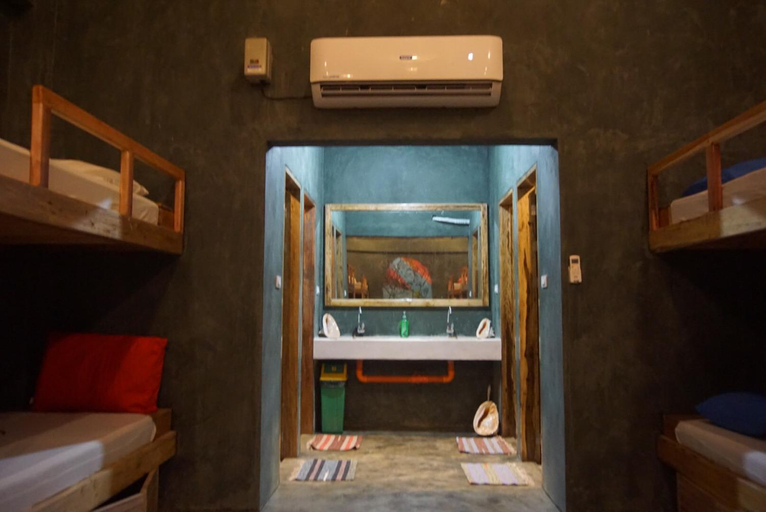 Bedroom 4, Hiraya Surf Hostel, General Luna