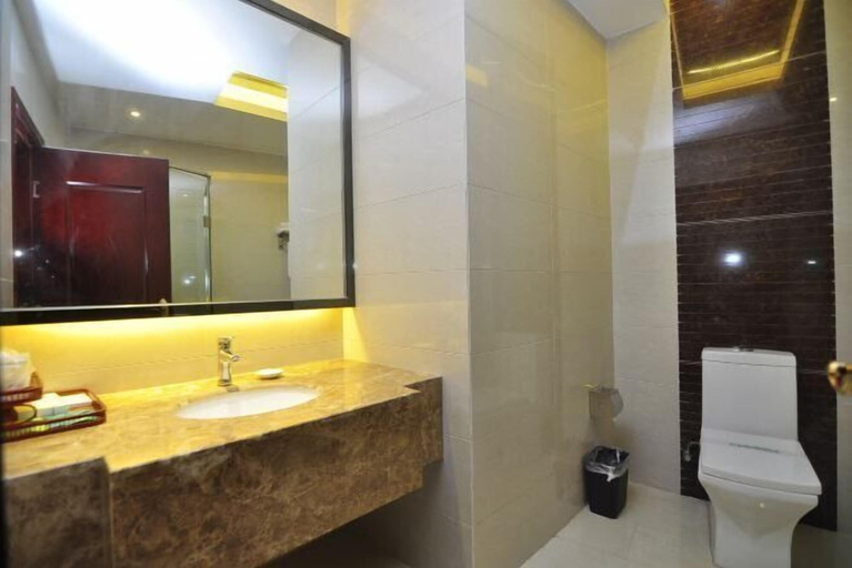 Bathroom 3, Kunming Medical University of International Exchange Center, Kunming