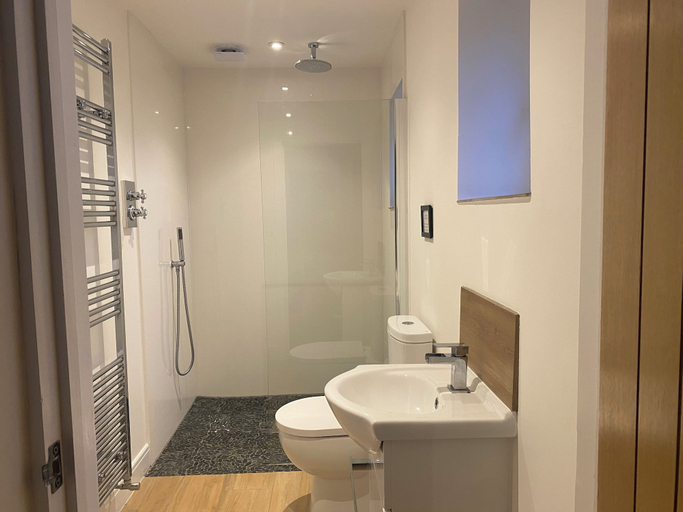 Bathroom, Private Entry Double Bedroom With Beautiful Views!, Warwickshire