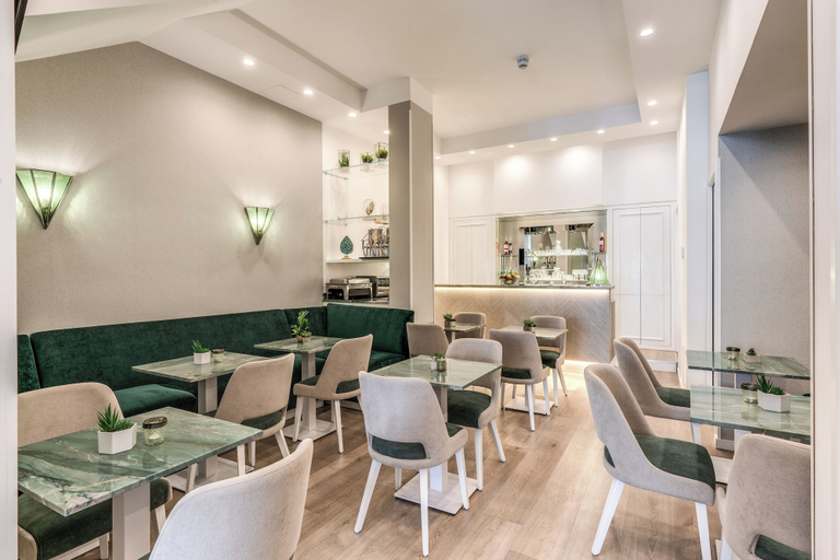 Food & Drinks 5, Hotel Sorrento City, Napoli