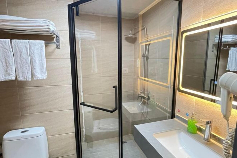 Bathroom 4, Zhuhai Xinhong Hotel (Daxin Xinduhui Branch), Zhuhai