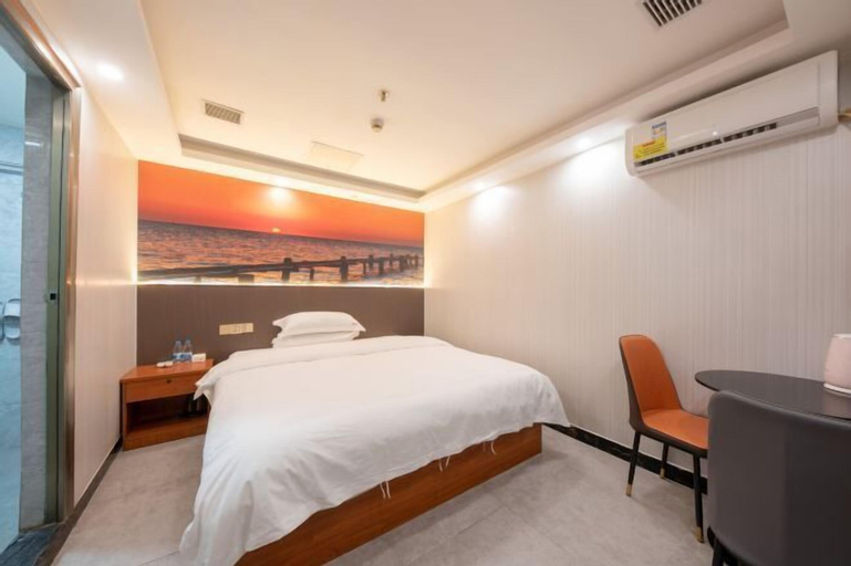 Bedroom 23