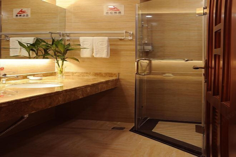 Bathroom 4, Baimei Zhubao Hot Spring Hotel, Dehong Dai and Jingpo