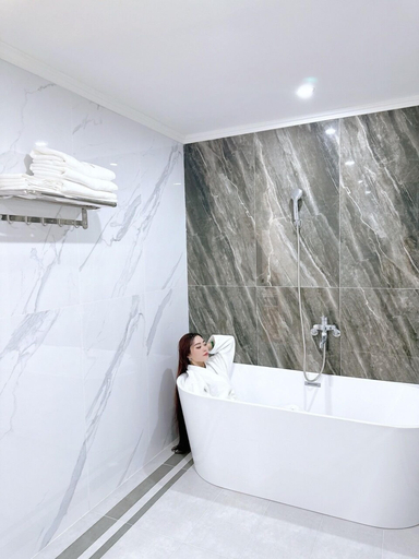 Bathroom 3, Bao Nhi Paradise, Mộc Châu