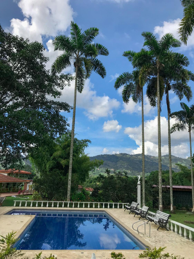 Others 4, Lake View Family Cabin, Pereira
