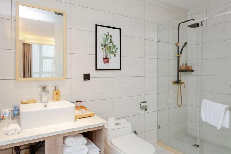 Bathroom 4, Guanlan Hotel, Ningbo