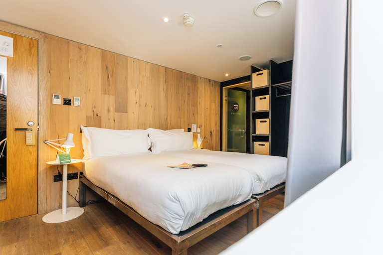 Bedroom 3, Grassmarket hotel, Edinburgh