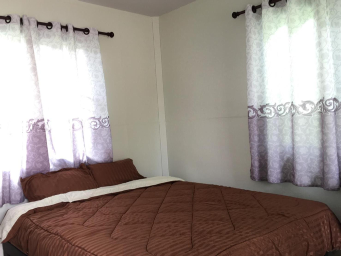Bedroom 18