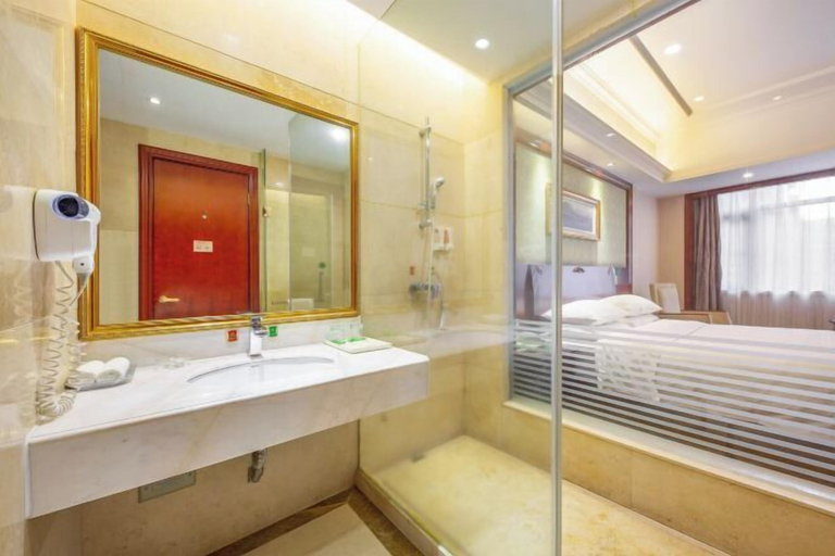 Bathroom 4, Vienna Hotel (Ninghai), Ningbo