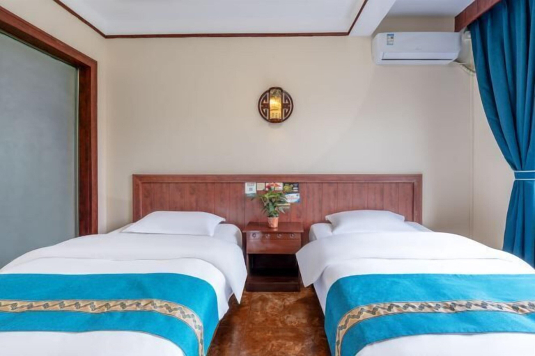 Bedroom 3, Jiaxin Hotel, Honghe Hani and Yi