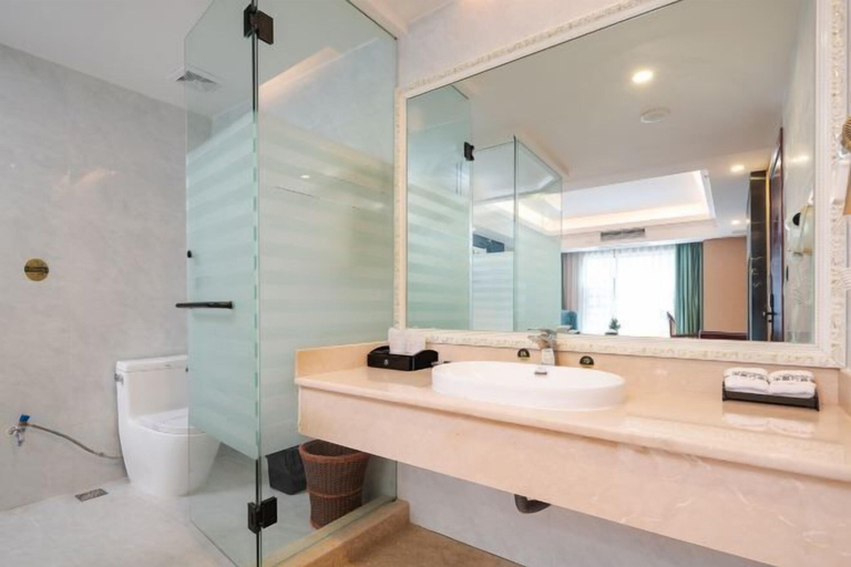 Bathroom 3, Huaying Wanrun Hotel, Wuzhou
