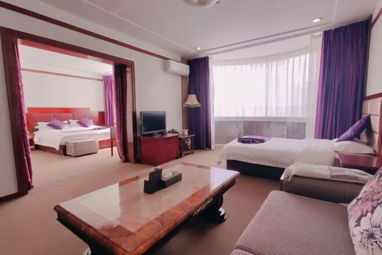 Bedroom 3, Jinta Hotel, Jiuquan
