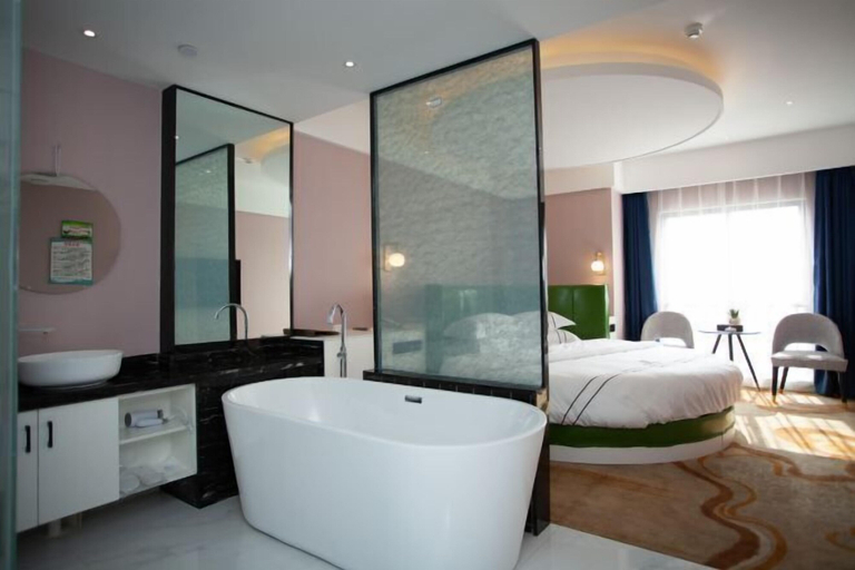 Bathroom 4, Changxing Hainabaichuan Hotel, Huzhou