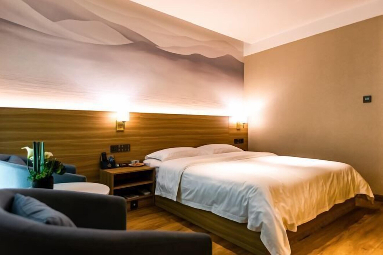 Bedroom 3, Huifeng Hotel, Yantai