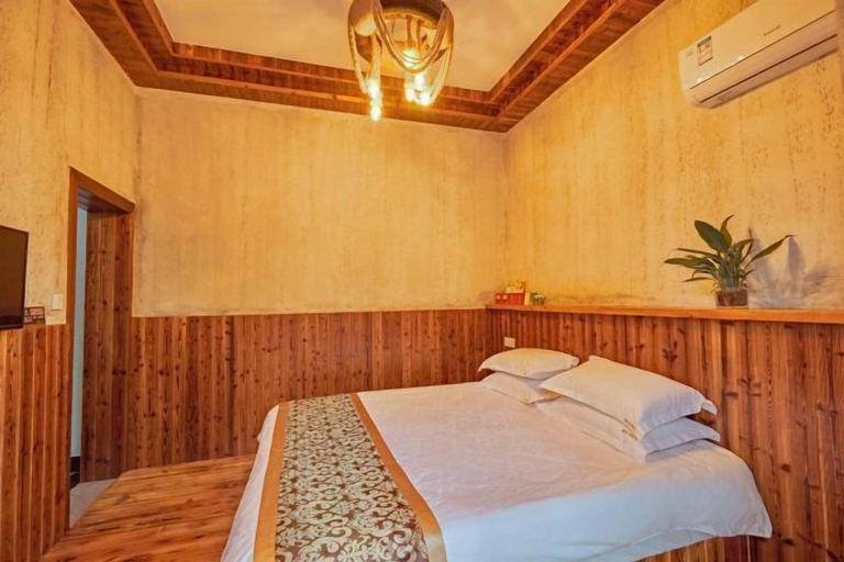 Bedroom 2, Defengju Inn, Huzhou