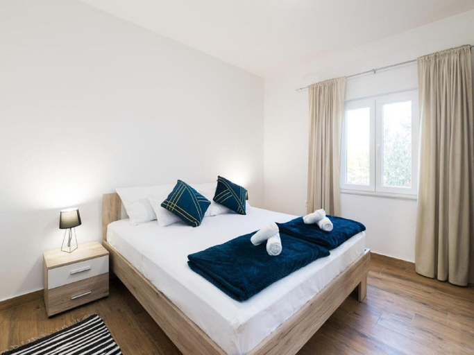 Bedroom 3, Apartments Mistral, Ražanac