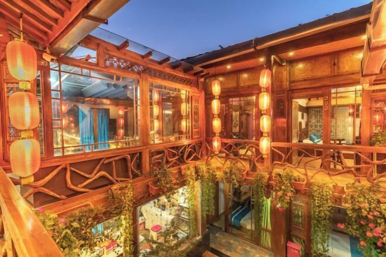 Exterior & Views 2, Lijiang Clouds flying high Inn, Lijiang