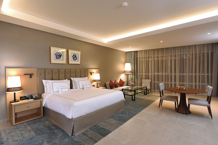 Bedroom 3, Grand Cosmopolitan Hotel, Dubai