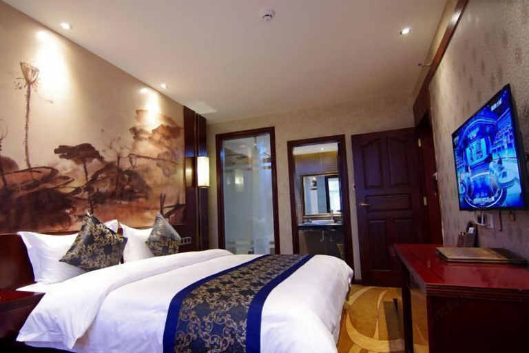 Bedroom 3, Biancheng Hotel, Dehong Dai and Jingpo