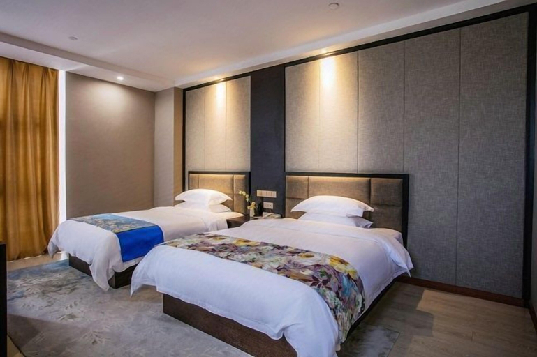 Bedroom 13