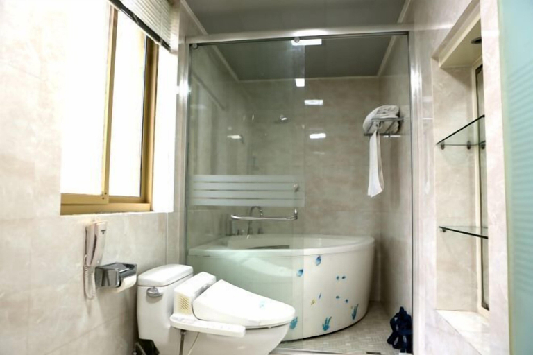 Bathroom 4, Jing Chuan Hotel, Xuancheng