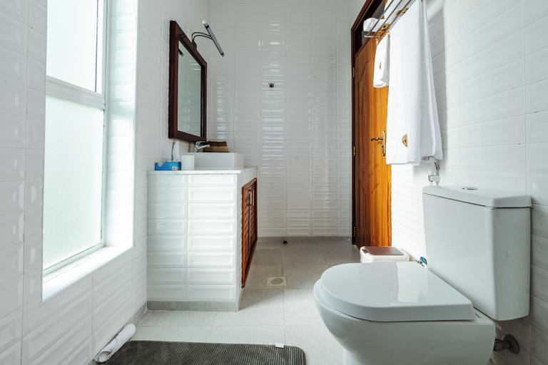 Bathroom 4, Tulia Eco Garden, Msambweni