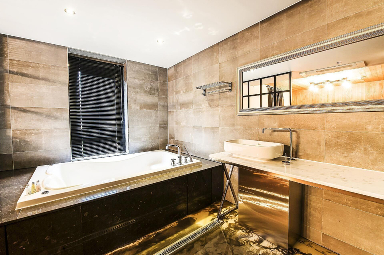 Bathroom 3, Bellino Hotel, Hwaseong