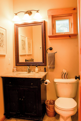 Bathroom, Pebble Cove Farm, San Juan