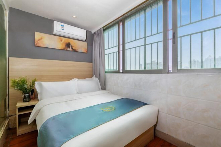 Bedroom 12
