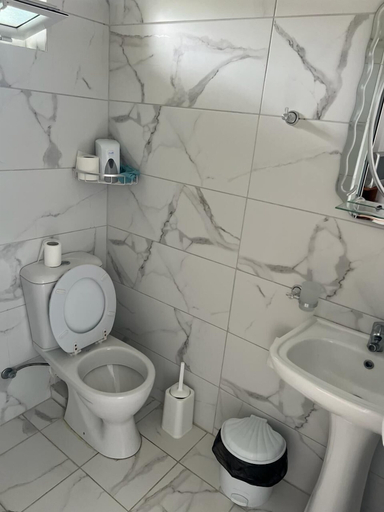 Bathroom 3, Villa AlMar, Sarandës