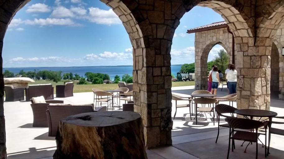 Food & Drinks 5, The Shores Resort, Grand Traverse