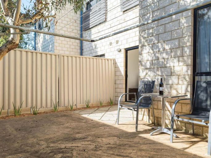 Others 4, Sea Breeze - with solar heated pool in the complex, Bass Coast  - Phillip Is.