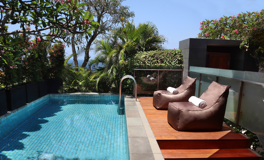 Swimming Pool 11
