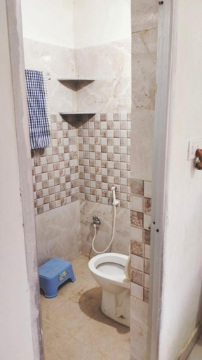 Bathroom, Budha ashram guest house, Gaya