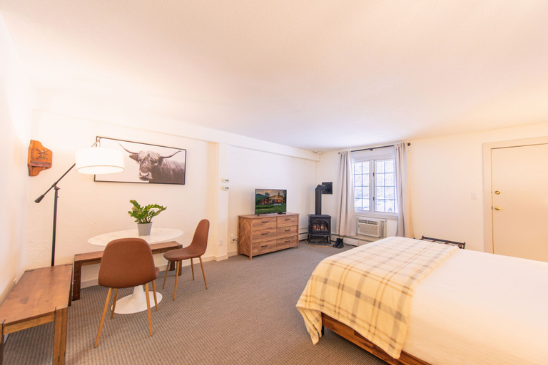 Bedroom 6