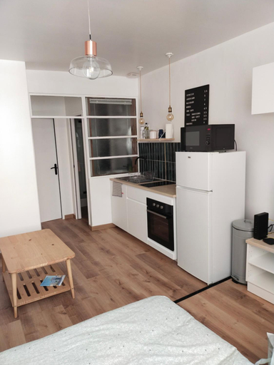 Kitchen 3, Le Lavoir - Studio centre ancien sur placette, Var