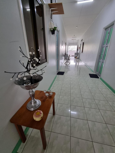 Others 2, Kwarts Appartementen, Munder