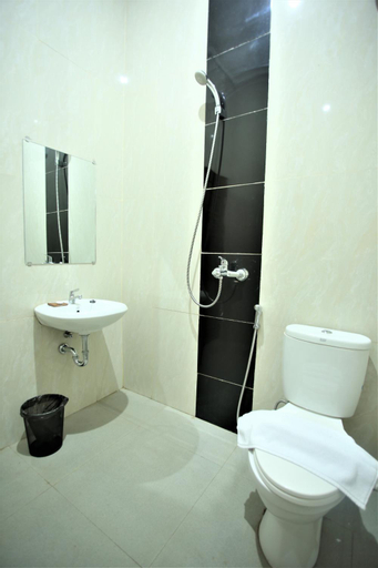 Bathroom 11