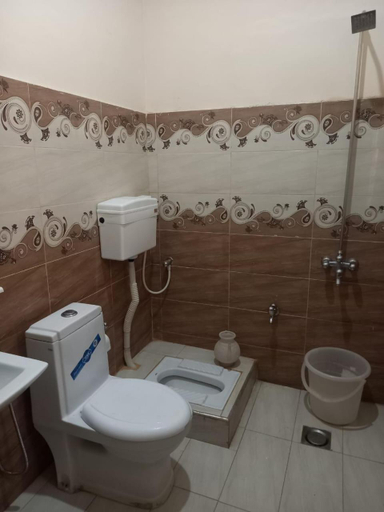 Bathroom, New Palace Guest House, Islamabad