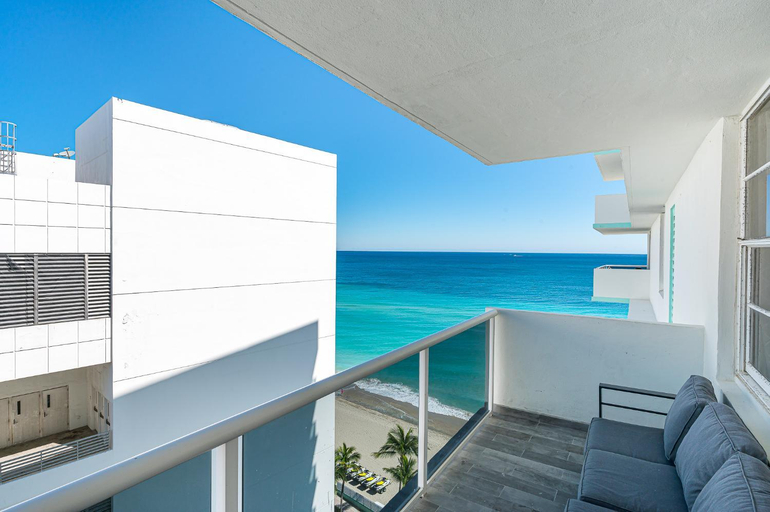 Others 4, AMAZING 2BR 2BA NEWLY RENO BEACHFRONT APT W/BEACH VIEW, Broward